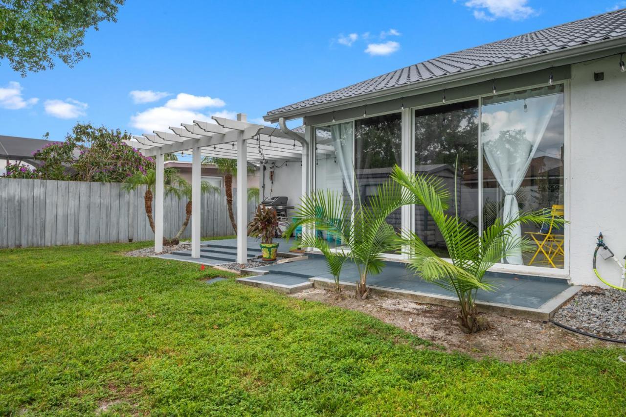 Sunshine Home And Romantic Vacation Sarasota Ngoại thất bức ảnh